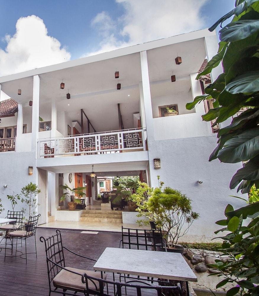 Abian Biu Mansion Hotel Dalung  Exterior photo